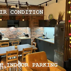 https://warsaw-downtown-view-3-rooms-60m2-free-garage-2km-old.warsawhotelspoland.com